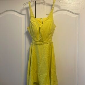 Yellow dress with cutout back